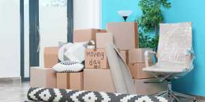 HiringProfessionalPackersVsPackingYourselfWhichIsRightForYou Moving Pros residential moving professionals moving movers foreman